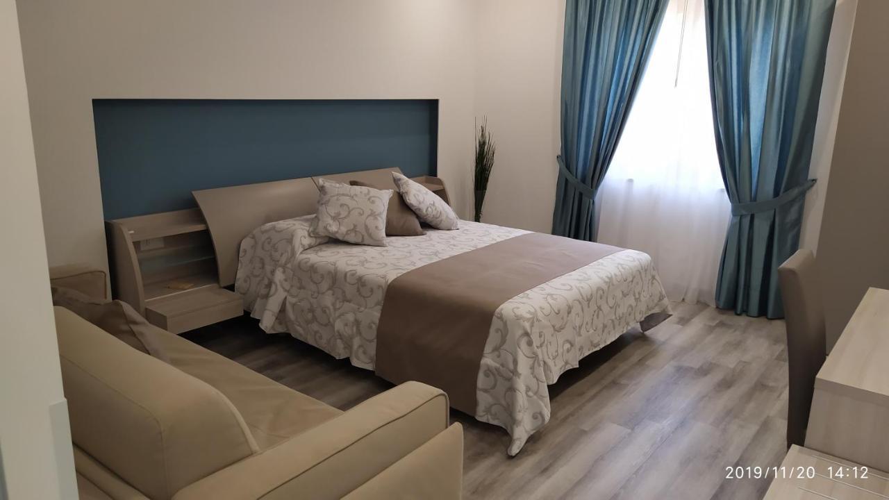 B&B La Stazione Diamante Bagian luar foto