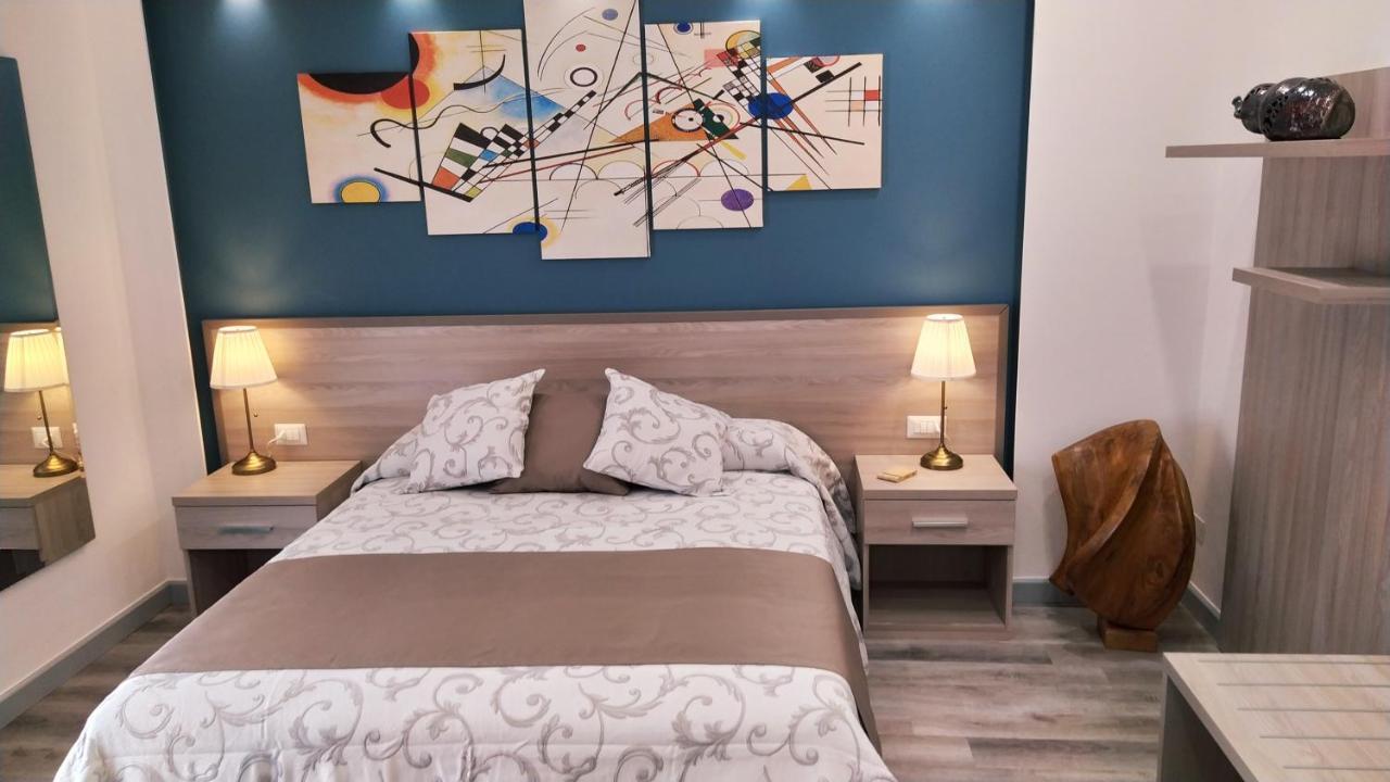B&B La Stazione Diamante Bagian luar foto