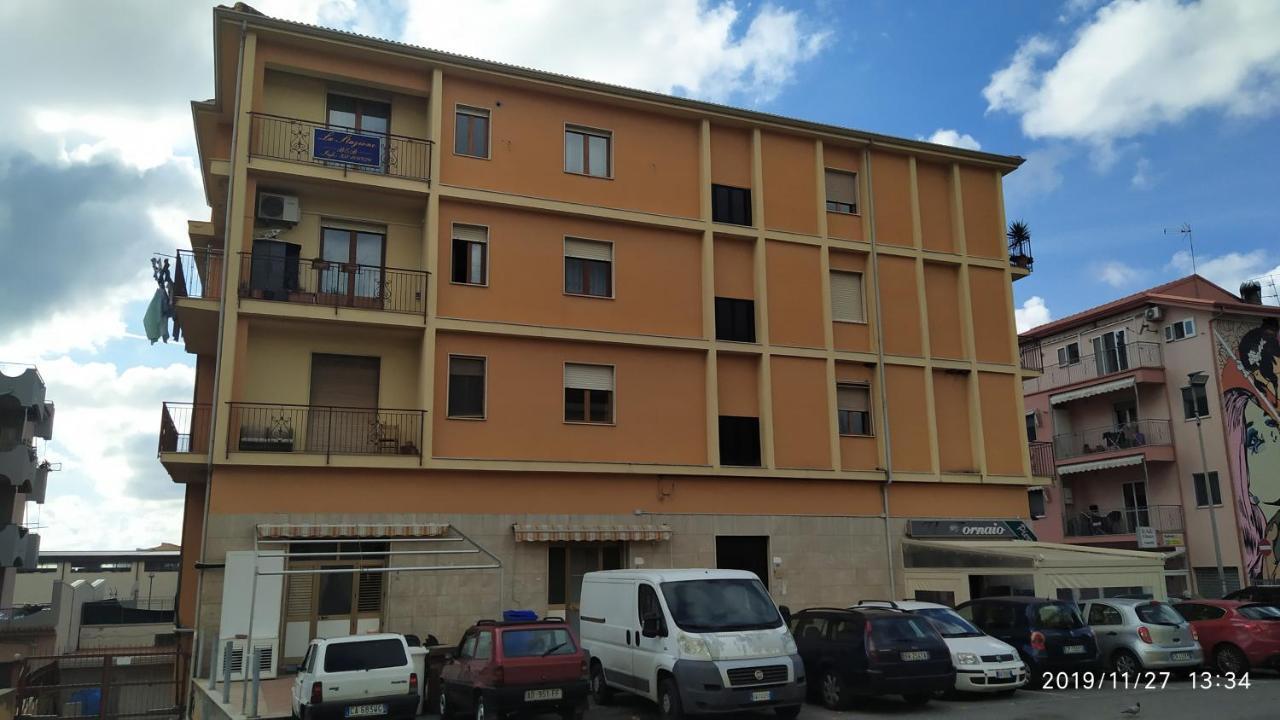 B&B La Stazione Diamante Bagian luar foto