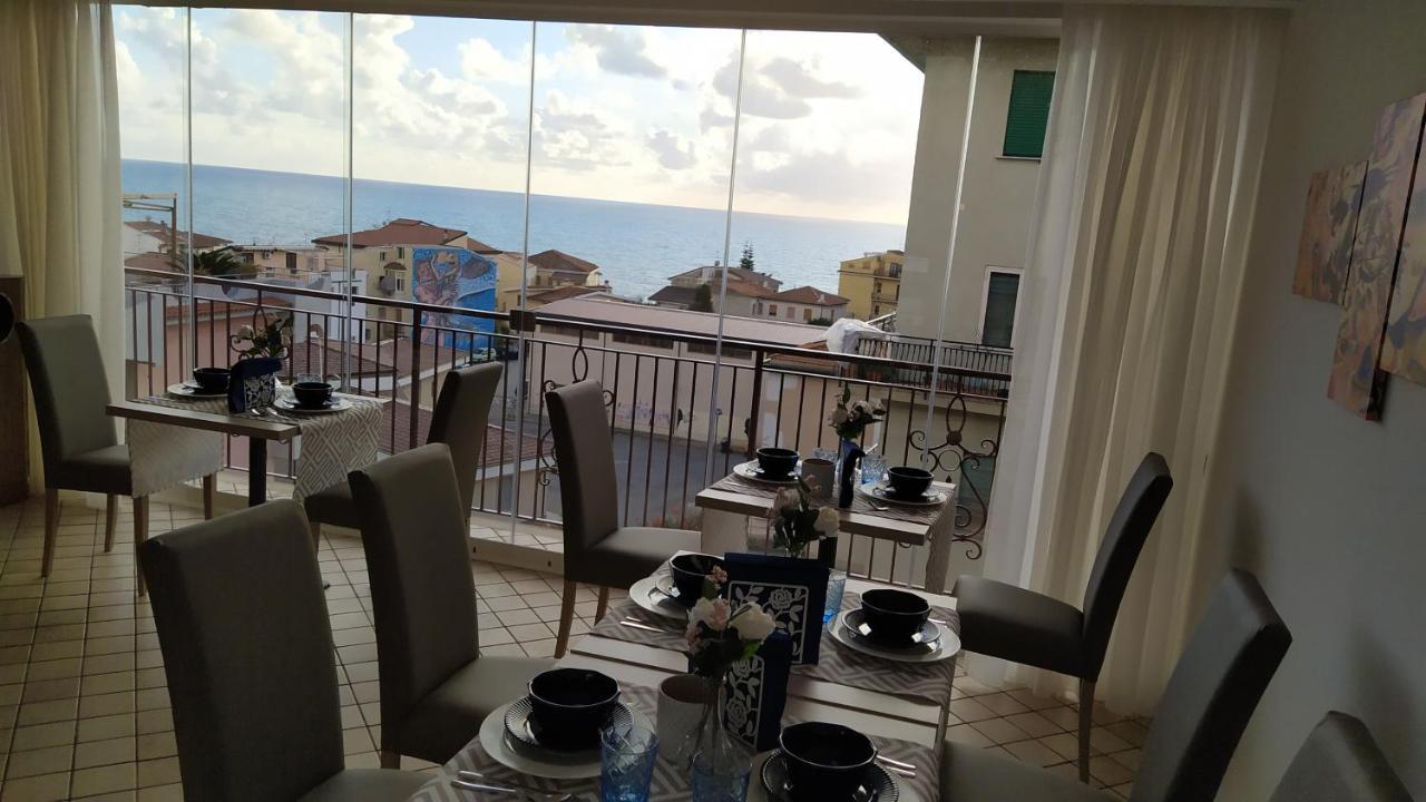 B&B La Stazione Diamante Bagian luar foto