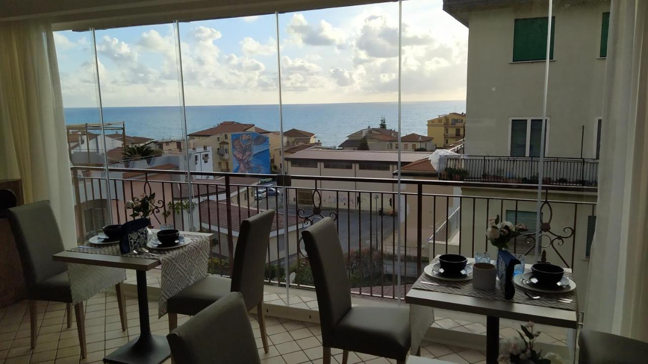 B&B La Stazione Diamante Bagian luar foto