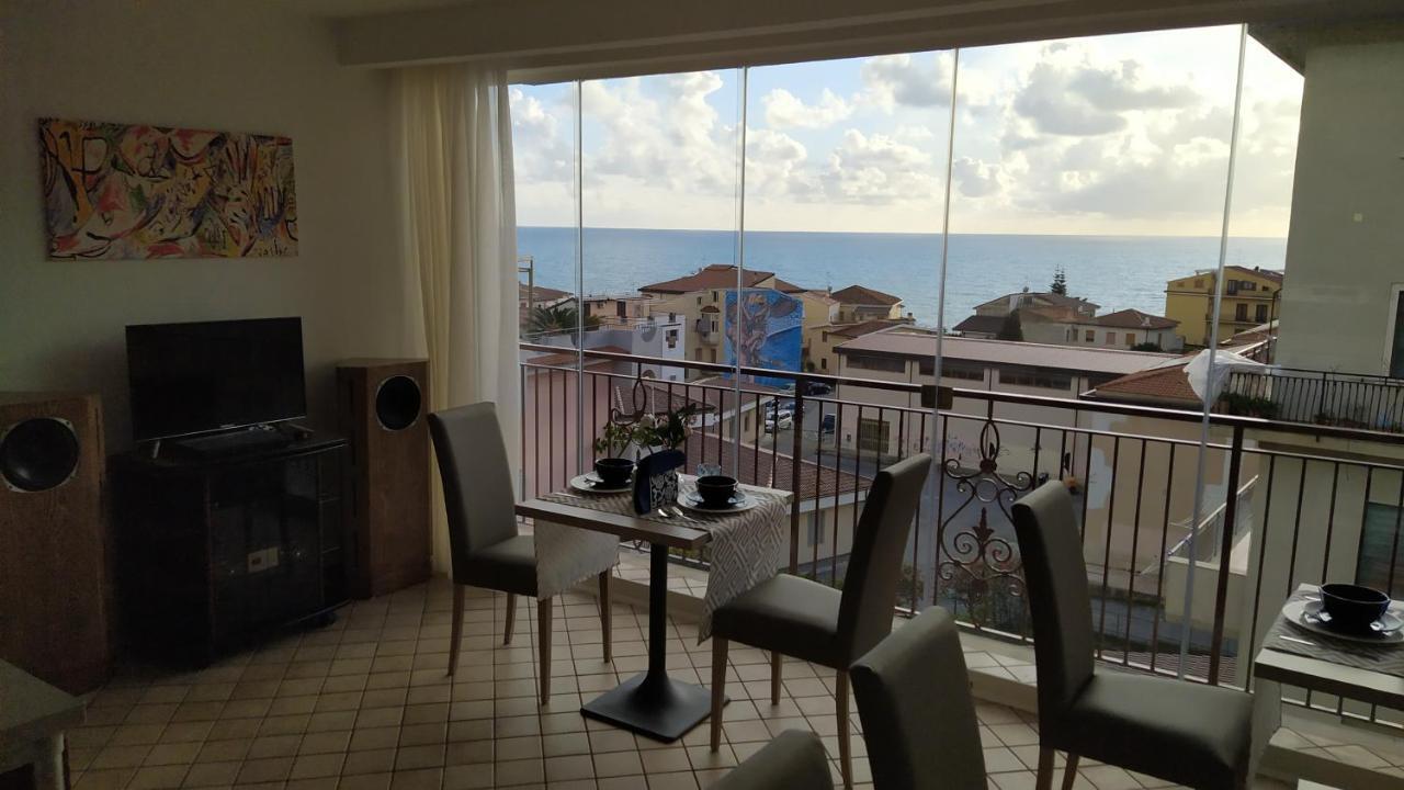 B&B La Stazione Diamante Bagian luar foto